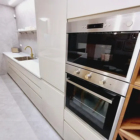 Dom 200m Od Plaze S Terasou Na Grilovani Priamo Na Slnecnych Jazerach